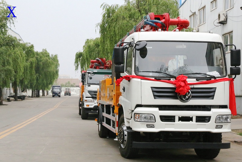 小型泵車