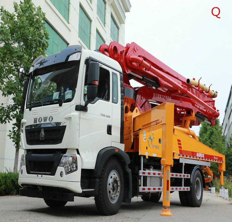 小型混凝土泵車，天泵，小型泵車價格