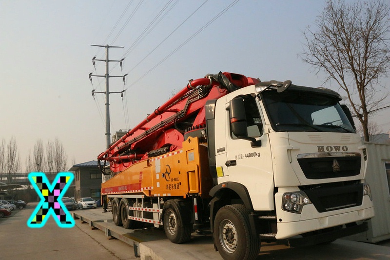 青島小型混凝土泵車價(jià)格 (34)