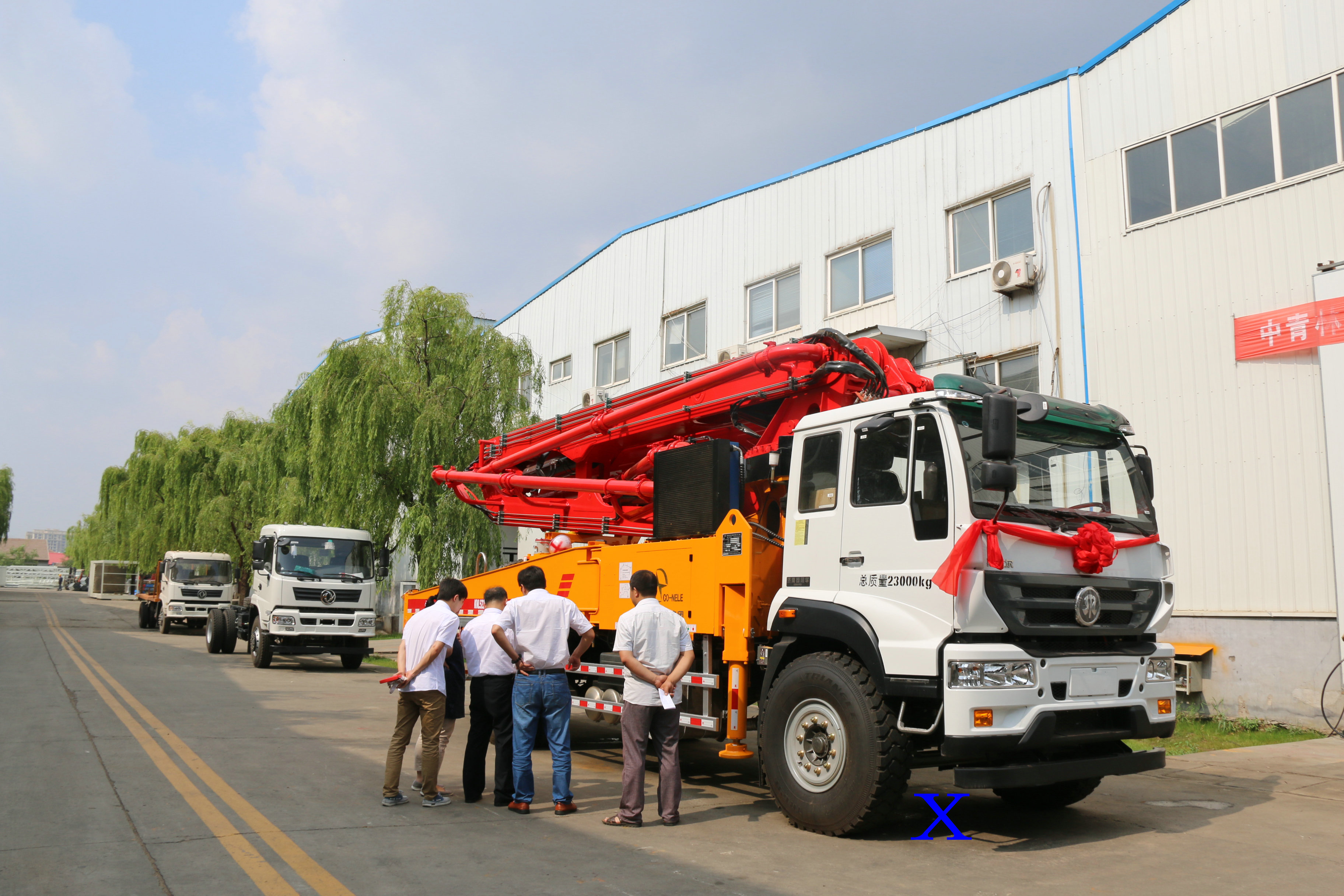 小型泵車